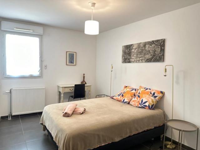 6 Pers Prado Metro Parking Gratuit Et Wifi Apartamento