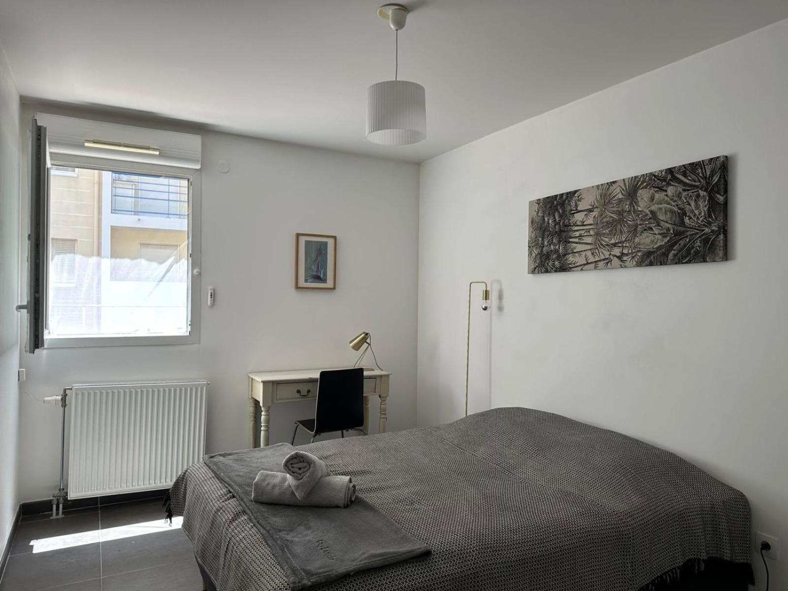 6 Pers Prado Metro Parking Gratuit Et Wifi Apartamento